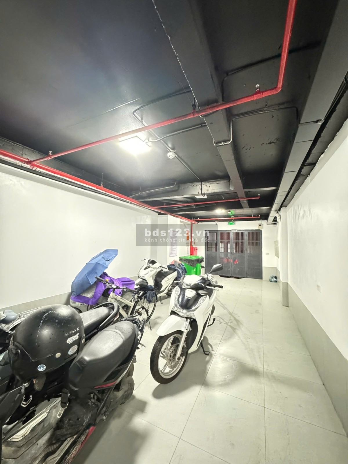 Tòa Nhà CHDV quận Tây Hồ - 7 Tầng Thang máy - Mặt tiền 4.1m -…