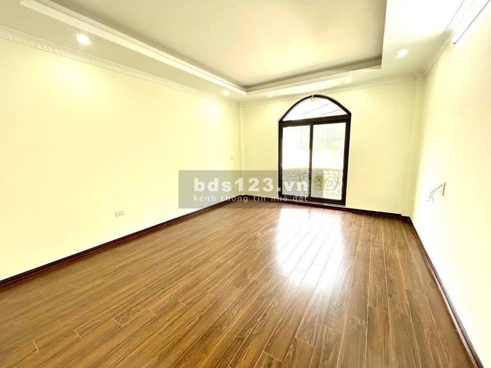 VĨNH HUNG - NHÀ MỚI KÍNH KOONG - THANG MÁY - MẶT NGÕ Ô TÔ THÔNG…