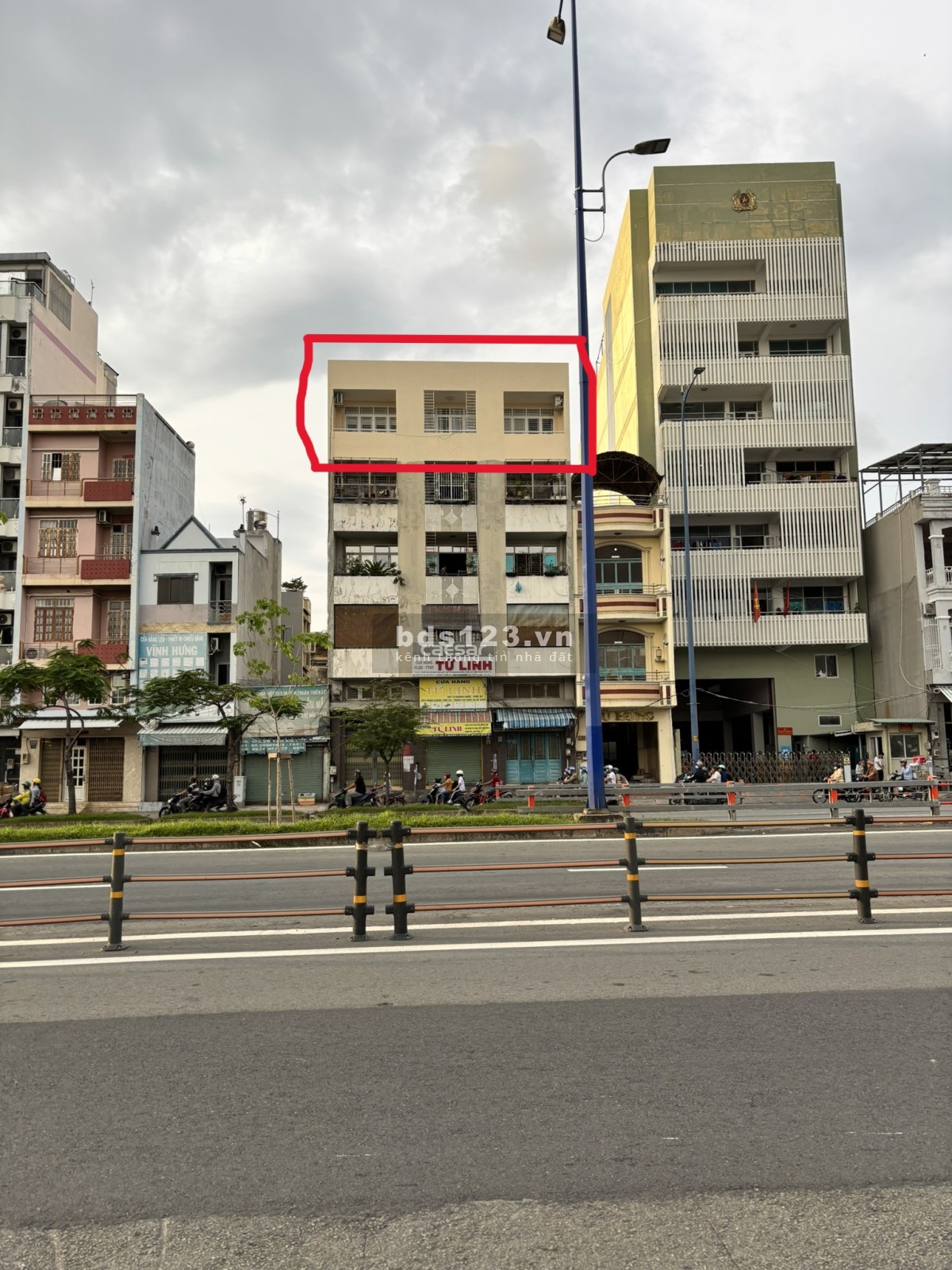 BÁN căn hộ chung cư mặt tiền đường Võ Văn Kiệt, Quận 5 … view sông.