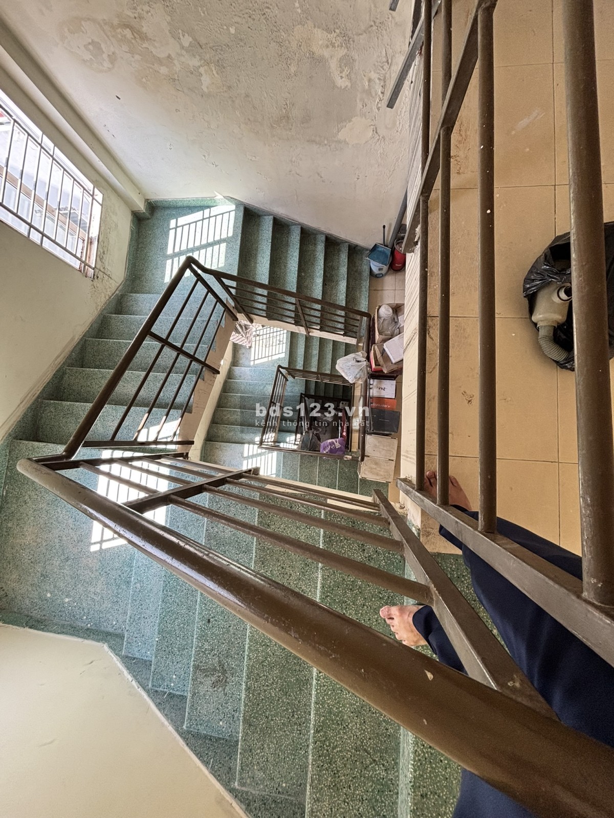 BÁN căn hộ chung cư mặt tiền đường Võ Văn Kiệt, Quận 5 … view sông.