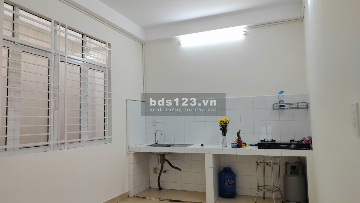 BÁN căn hộ chung cư mặt tiền đường Võ Văn Kiệt, Quận 5 … view sông.