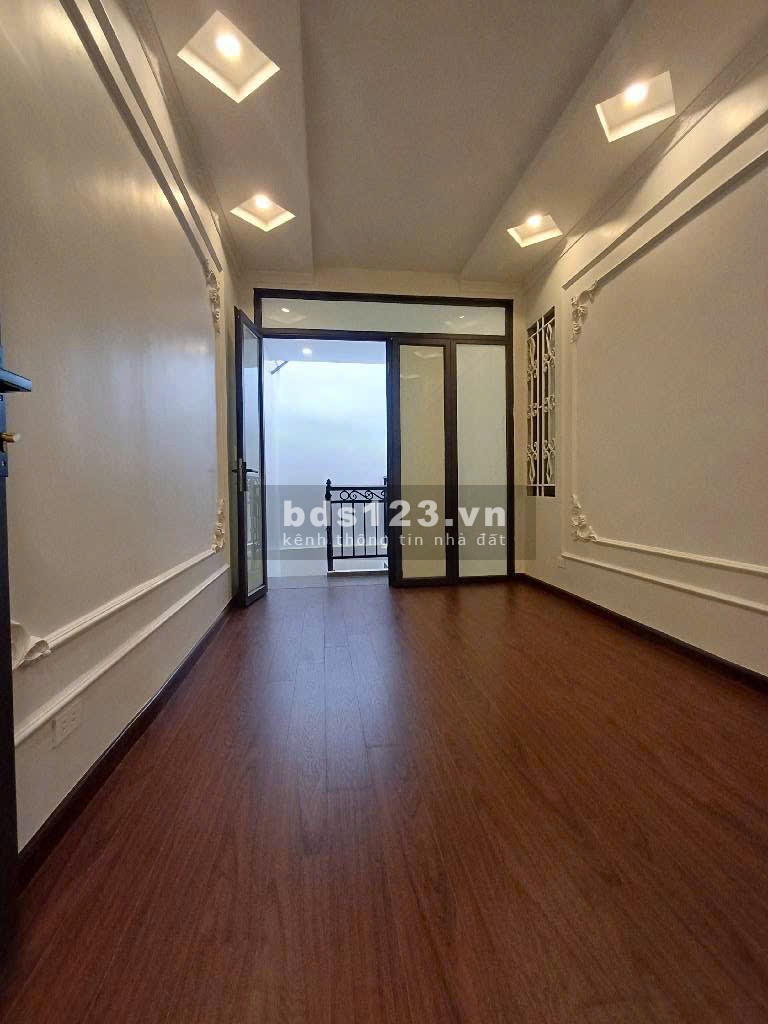 Hiếm – Cát Linh – 3 bước ra phố – Ở ngay – 5,8 tỷ