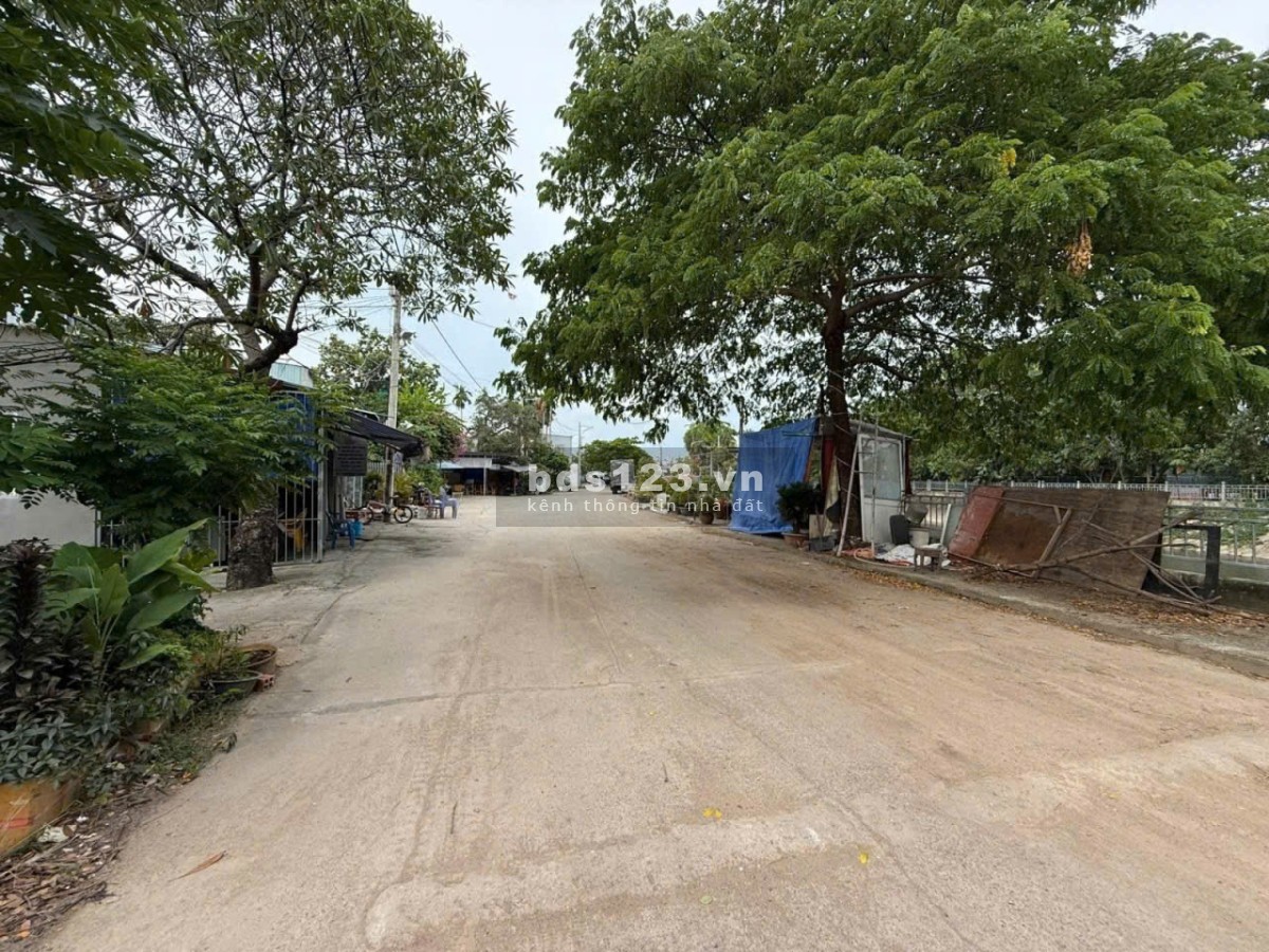 Bán đất, kho, xưởng 100m2 gần đường Vườn Lài, Quận 12, TP…