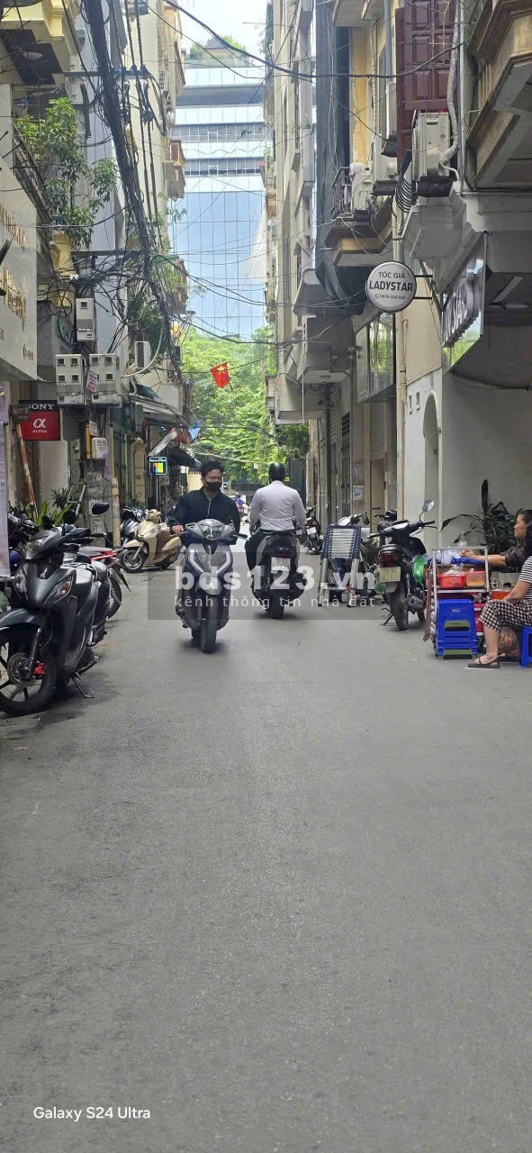 Bán Nhà Thái Hà, Đống Đa. DT 75m2 8T mặt tiền 7,5m giá 50 tỷ.…