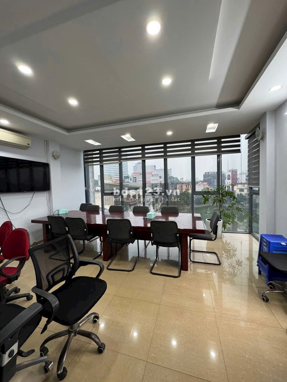 Bán Nhà Phương Mai, Đống Đa. DT 63m2 8T mặt tiền 6m giá 43tỷ.…