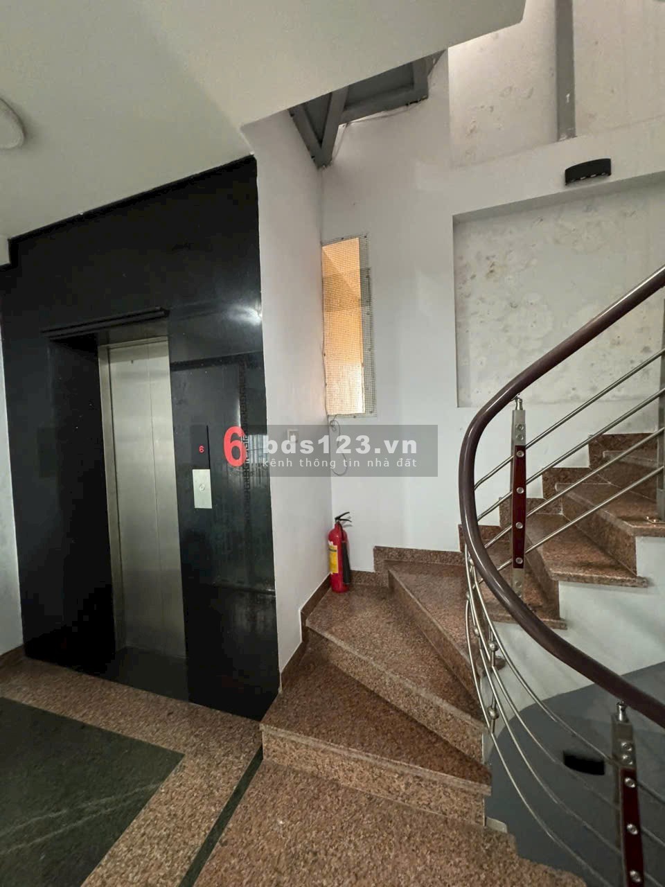 Bán Nhà Phương Mai, Đống Đa. DT 63m2 8T mặt tiền 6m giá 43tỷ.…