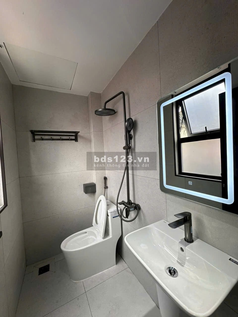 Bán Nhà Nguyễn Chí Thanh, Đống Đa. DT 58m2 7T mặt tiền 3,5m…