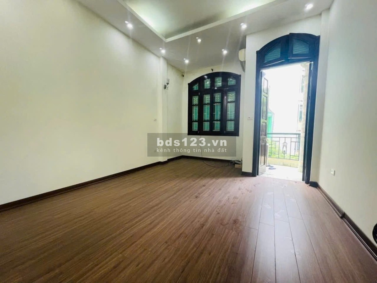 Bán Nhà Hoàng cầu, Đống Đa. DT 60m2 4T mặt tiền 4m giá…