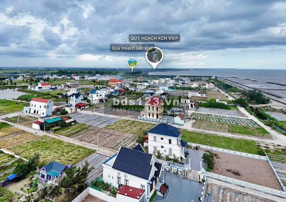 1,3 tỷ sở hữu ngay lô đất đẹp gần bãi tắm, quảng…