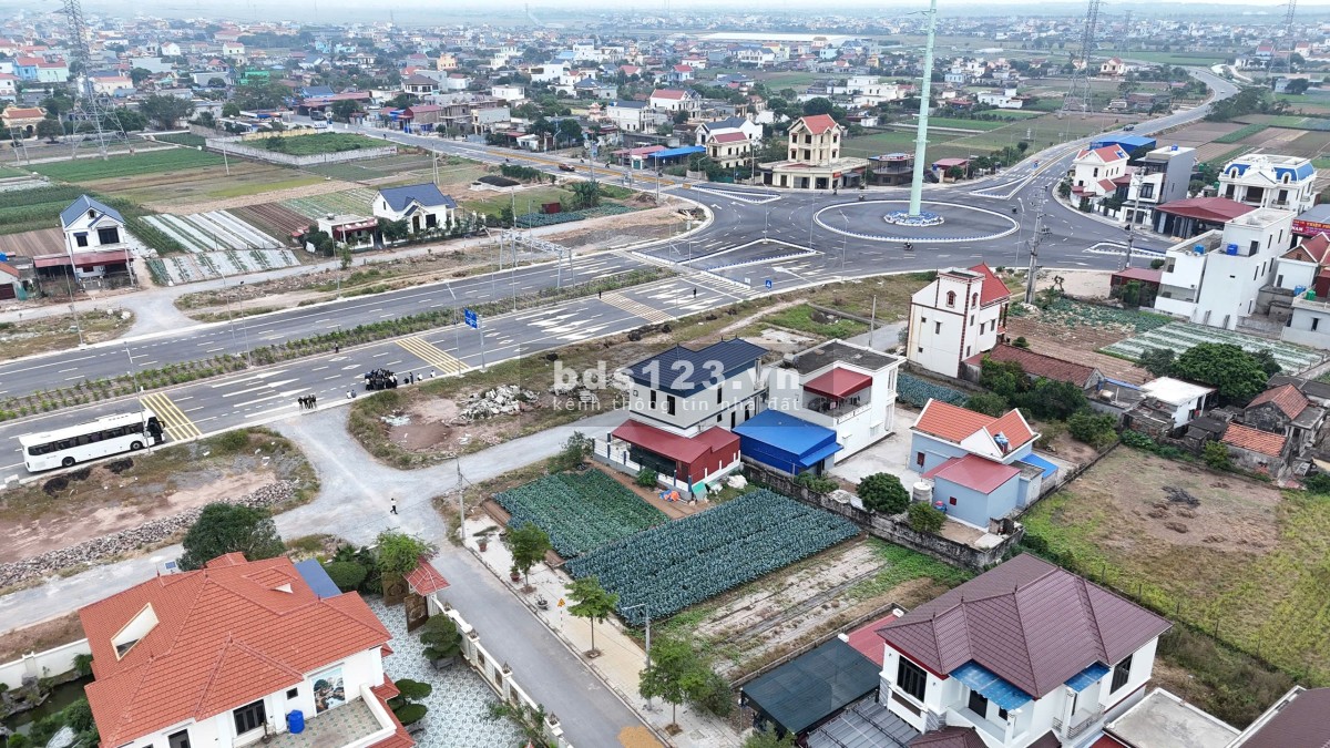 1,3 tỷ sở hữu ngay lô đất đẹp gần bãi tắm, quảng…