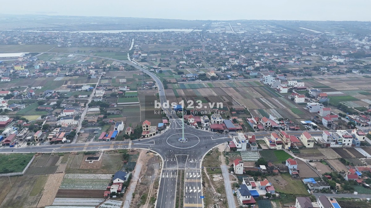 1,3 tỷ sở hữu ngay lô đất đẹp gần bãi tắm, quảng…