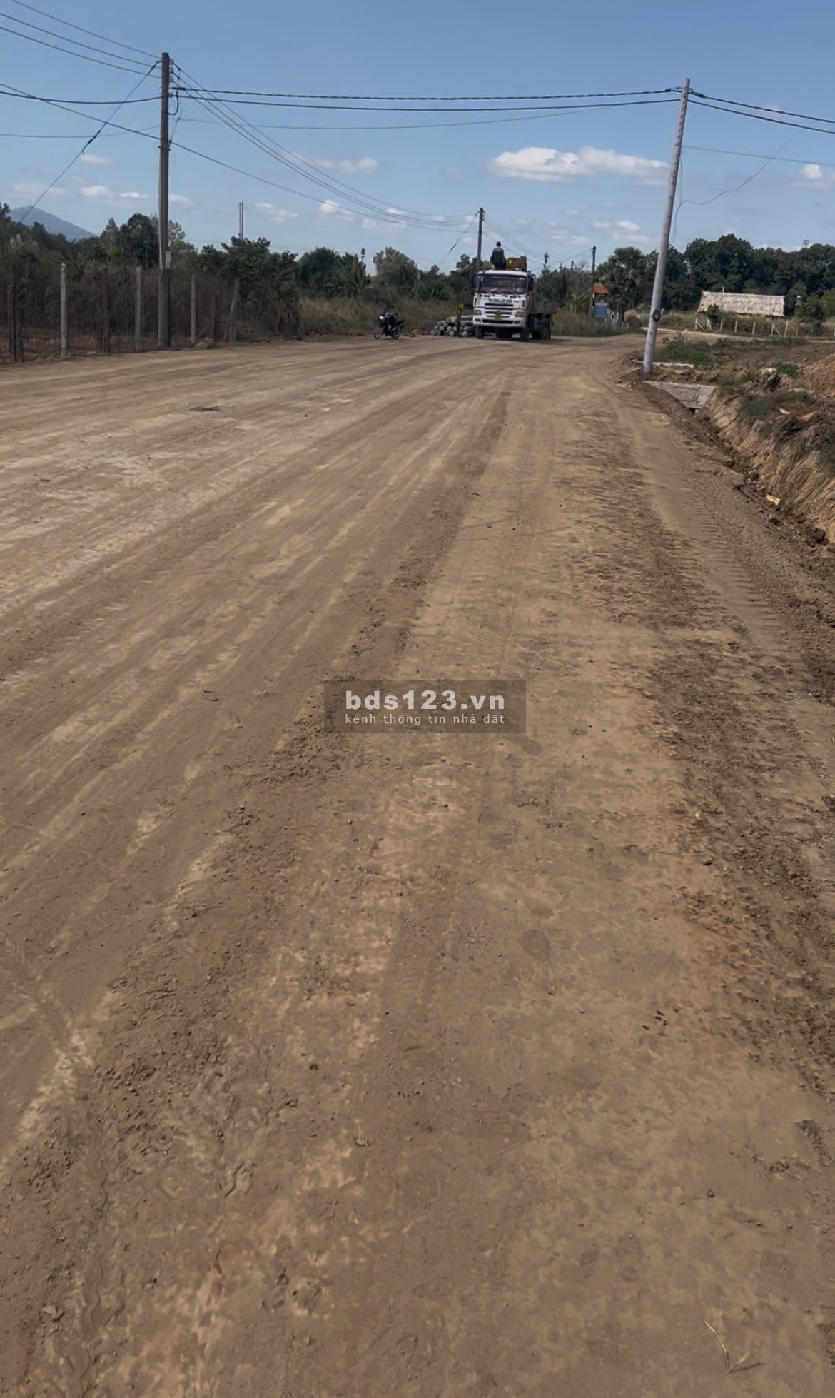 Bán đất mặt tiền đường nhựa ĐH715 Dầu Tiếng, Bình Dương