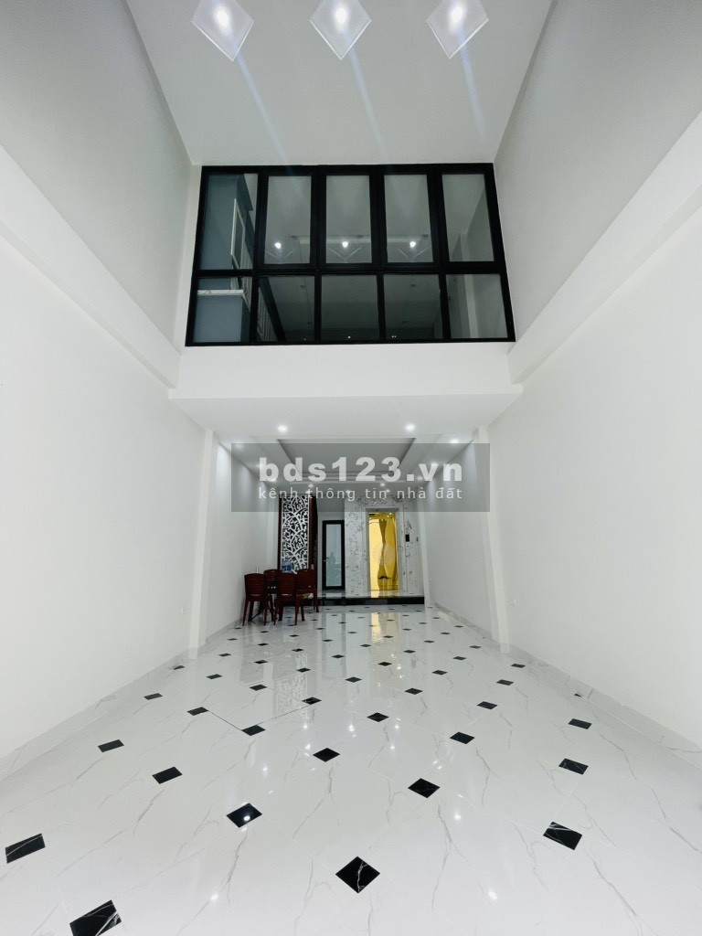 Nhà đẹp Định Công, 51m², 7 tầng, pháp lý chuẩn, giá 15,2 tỷ