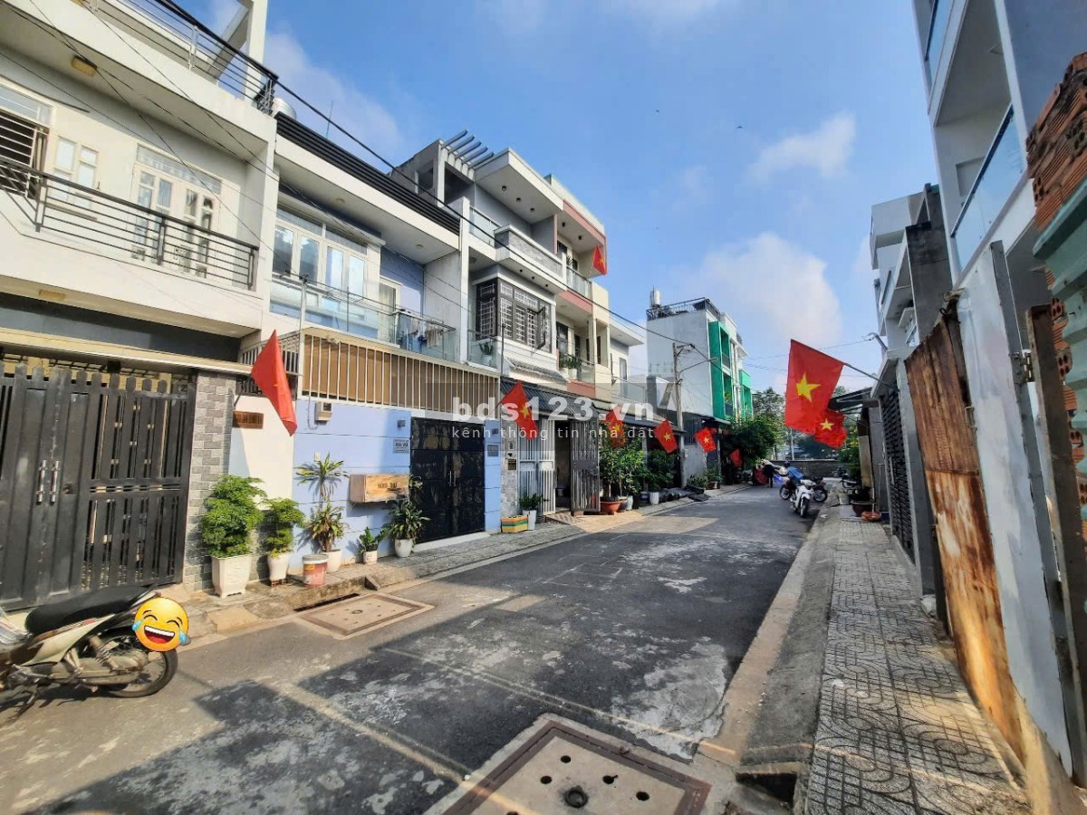 Bán nhà mới xây Full nội thất đường số 8 Linh Xuân Thủ…