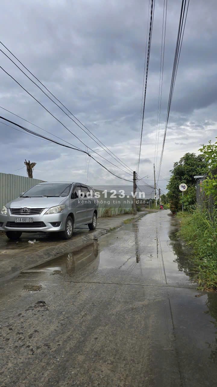 CHÍNH CHỦ BÁN ĐẤT MẶT TIỀN GẦN QUỐC LỘ 1A – BẾN LỨC