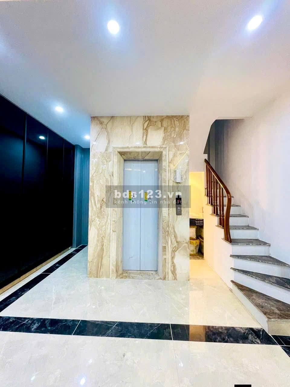 Bán Nhà Thang Máy, Hoa Lư, Hai Bà Trưng 38m, 5 tầng, mt 4.5m, giá…