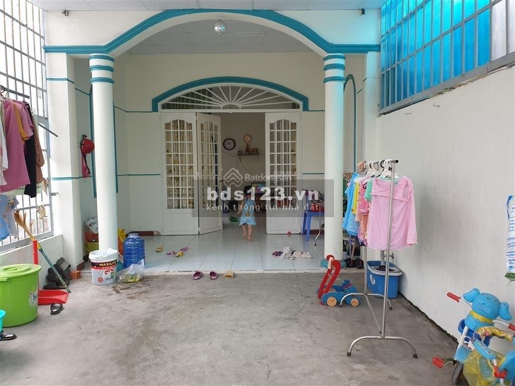 Chính chủ bán nhà 3 mặt tiền tại ngã 4 Bà Điểm, QL1A, bến…