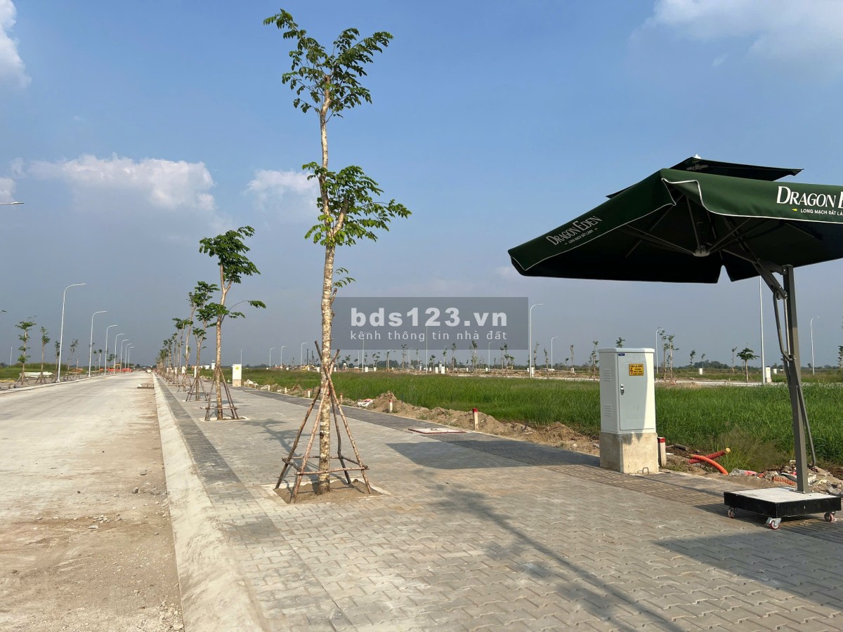 Cần bán gấp miếng đất 90m2 đường Võ Văn Kiệt giá 26tr/m2…