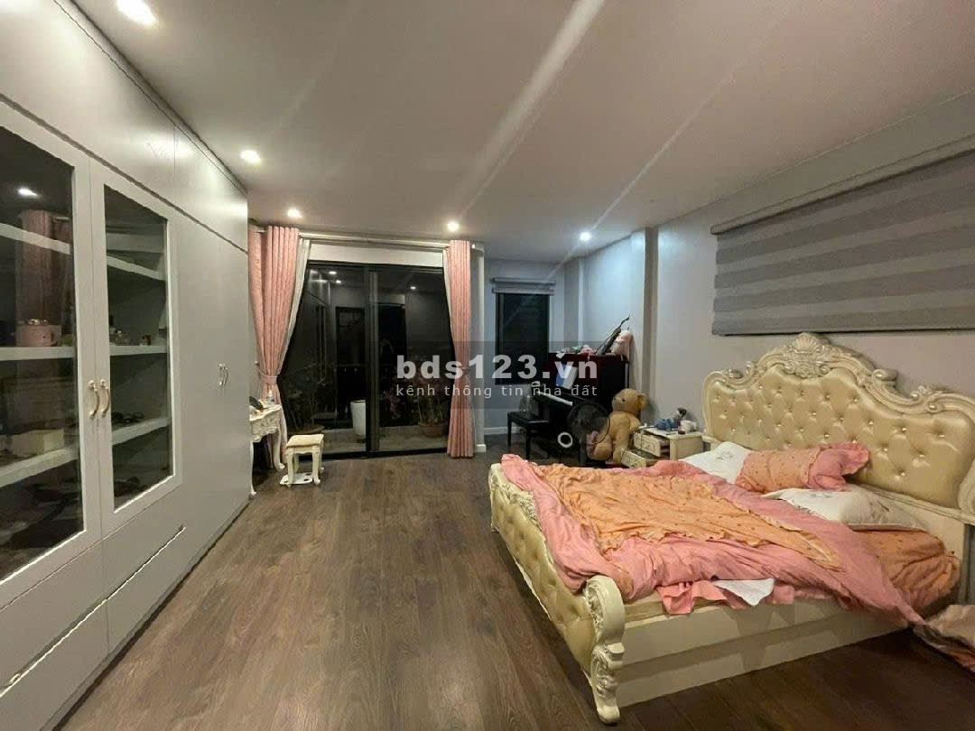 Bán nhà Khu Phân Lô 157 Pháo đài Láng, 60m2* 5T, Lô Góc. KD VP.