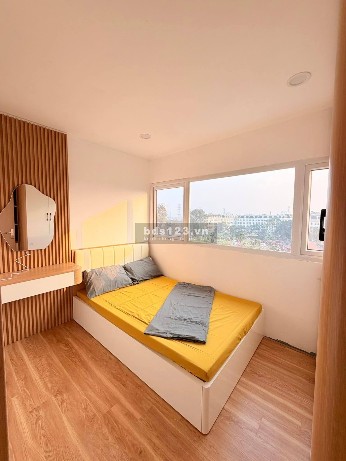 Bán Căn Chung cư Đền Lừ, Hoàng Mai 70/90m, giá 4.79 tỷ.