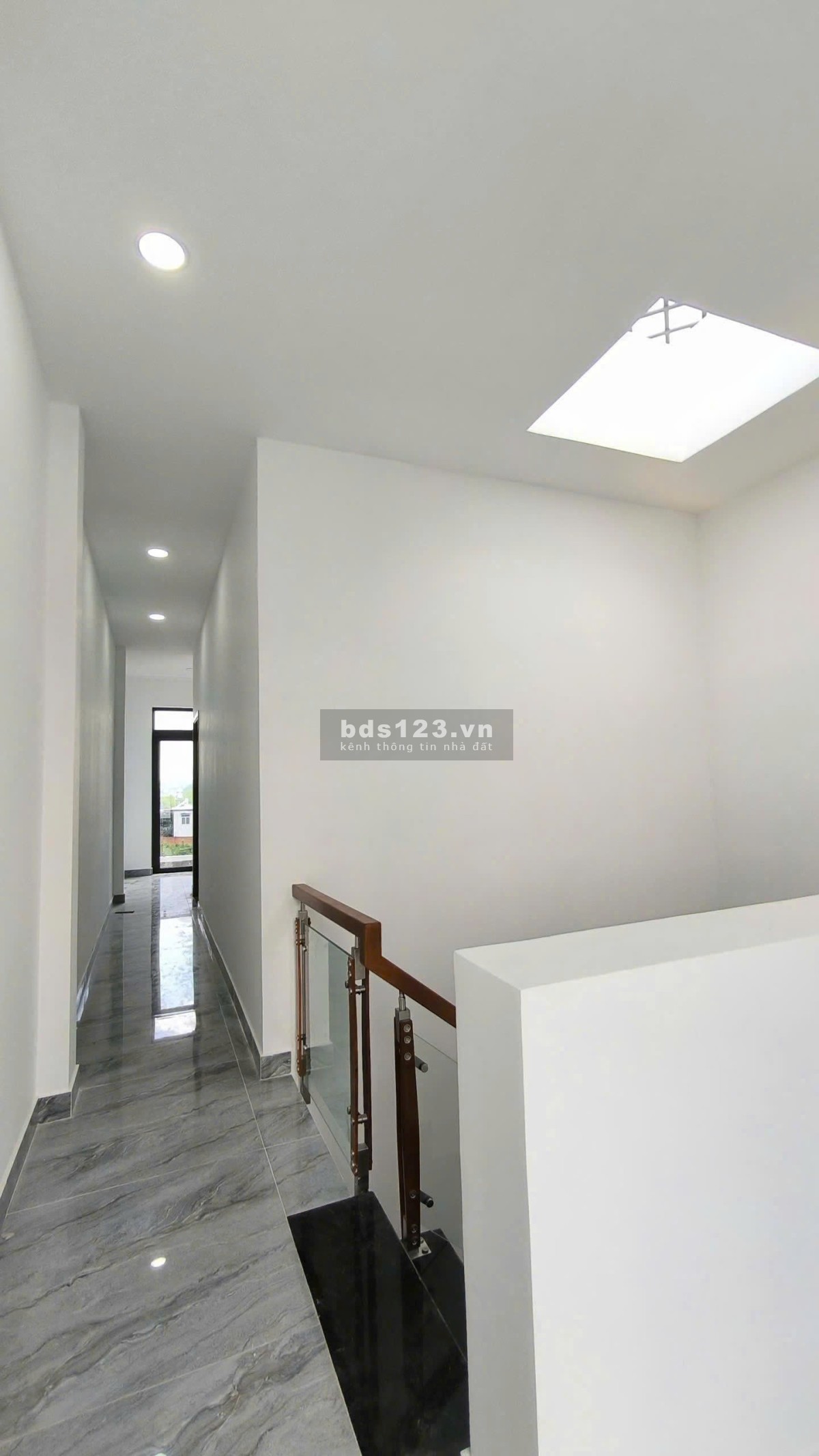 Nhà phố xây mới – KDC Long Hòa | mặt tiền TL826