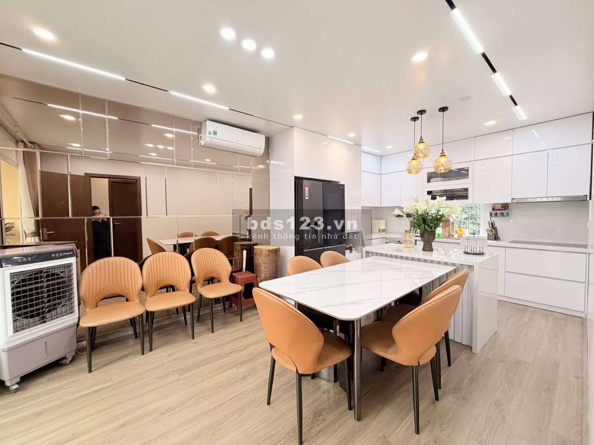 Nhà Đẹp Nam Đồng - Hồ Đắc Di, Đống Đa 36/180m, giá 6 tỷ.