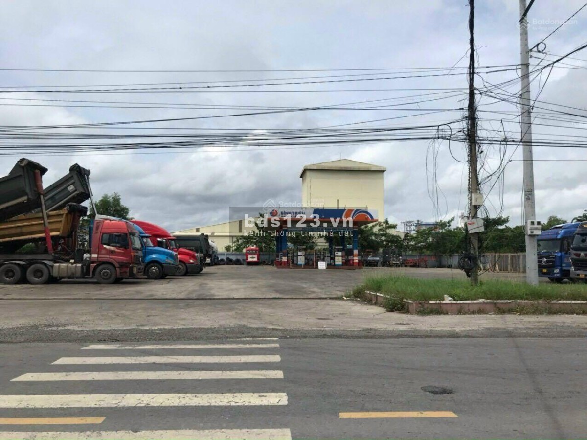 Bán cây xăng rộng 3.100m2 tại Nhựt Chánh, Bến Lức, Long An, 53…