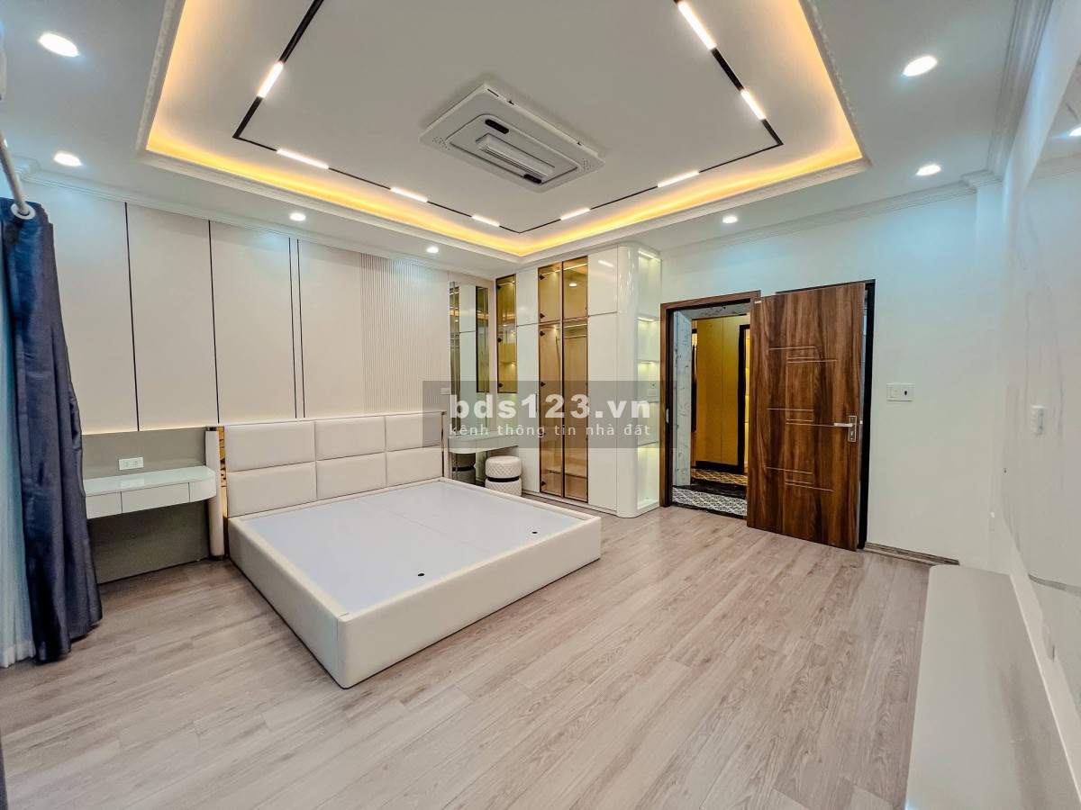 Nhà Đẹp Thang Máy, Lô Góc Trần Khát Chân, Hai Bà Trưng, 42m, 6…