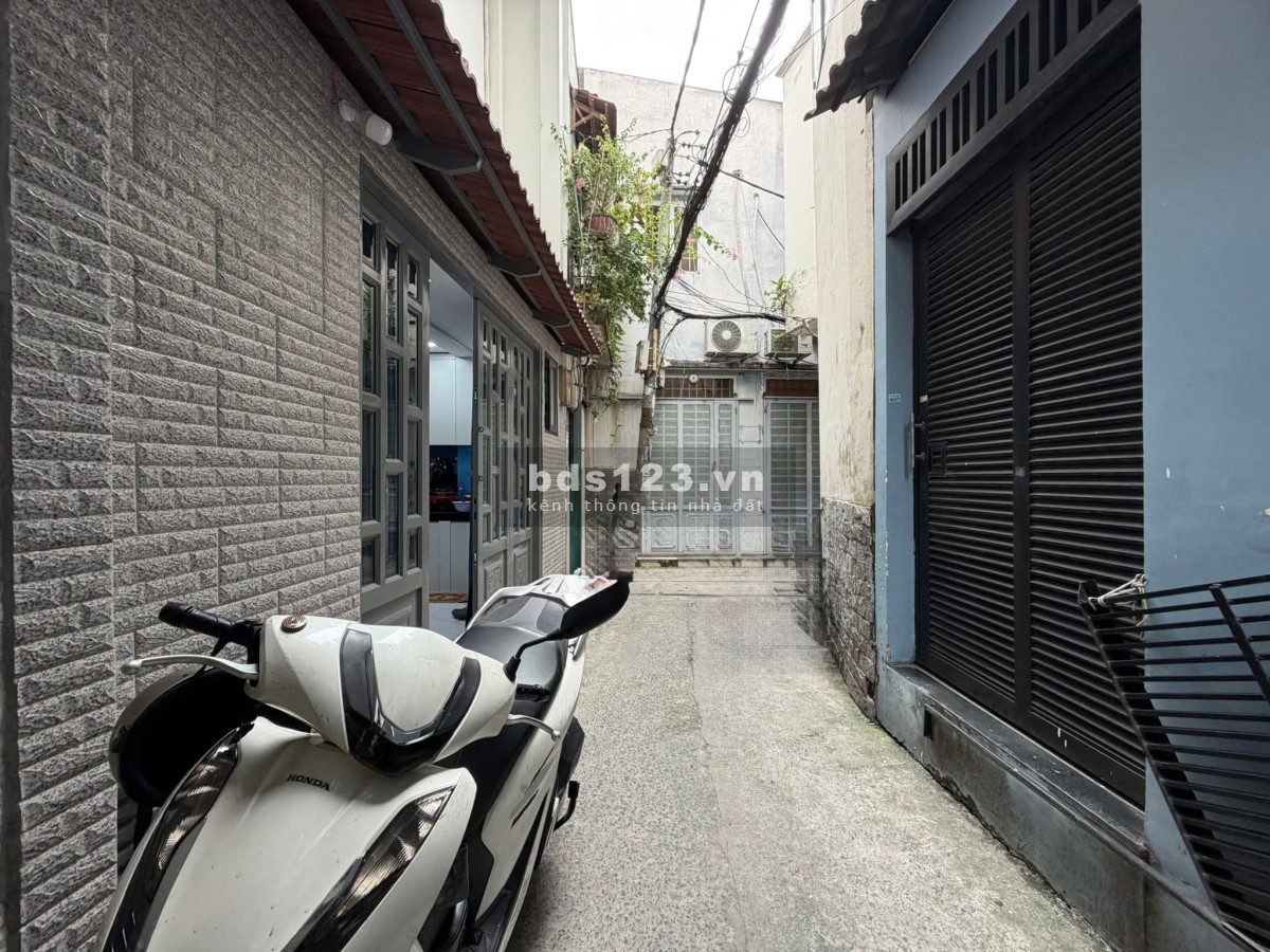 Trần Xuân Soạn - 41M2 , Ngang 4.5m - Cạnh Chợ Không Quy Hoạch -…