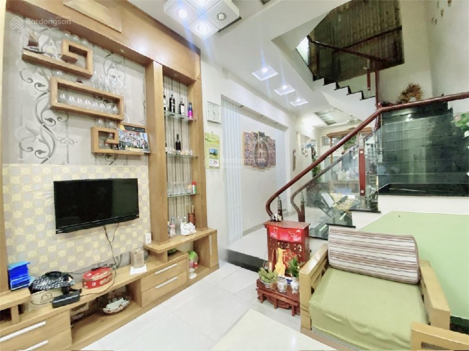 Nhà Quận 10 gần Vạn Hạnh Mall, 5 tầng chỉ 7.xx tỷ