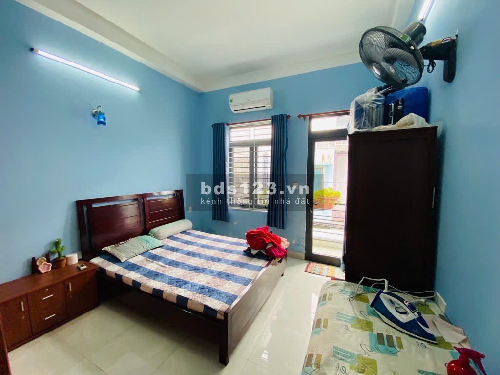 Bán nhà 3 tầng – Hẻm xe hơi thông – Linh Tây