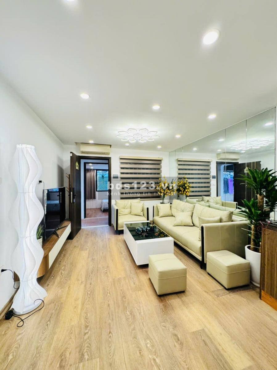 Nhà Đẹp Quỳnh Mai, Hai Bà Trưng 25/70m, Tầng 2, giá 4,35 tỷ.