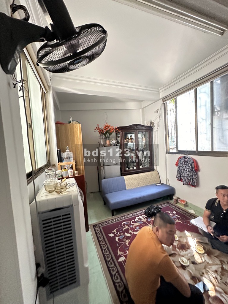 Bán nhà mặt Lò Đúc -, DT 18.4m2 x 5T lên hồ bán 7.1 tỷ