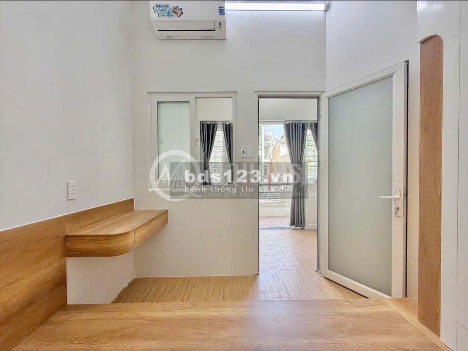 Cho thuê căn hộ 1 phòng ngủ – Đường Trà Khúc, Tân Bình – Sát Công viên Hoàng Văn Thụ