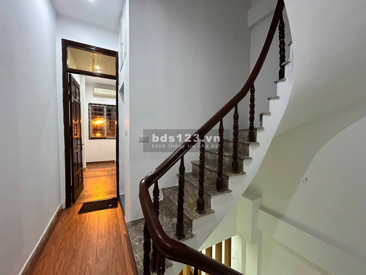 Bán nhà Định Công Thượng – 6,2 tỷ – 38m² – 3 tầng – Ô…