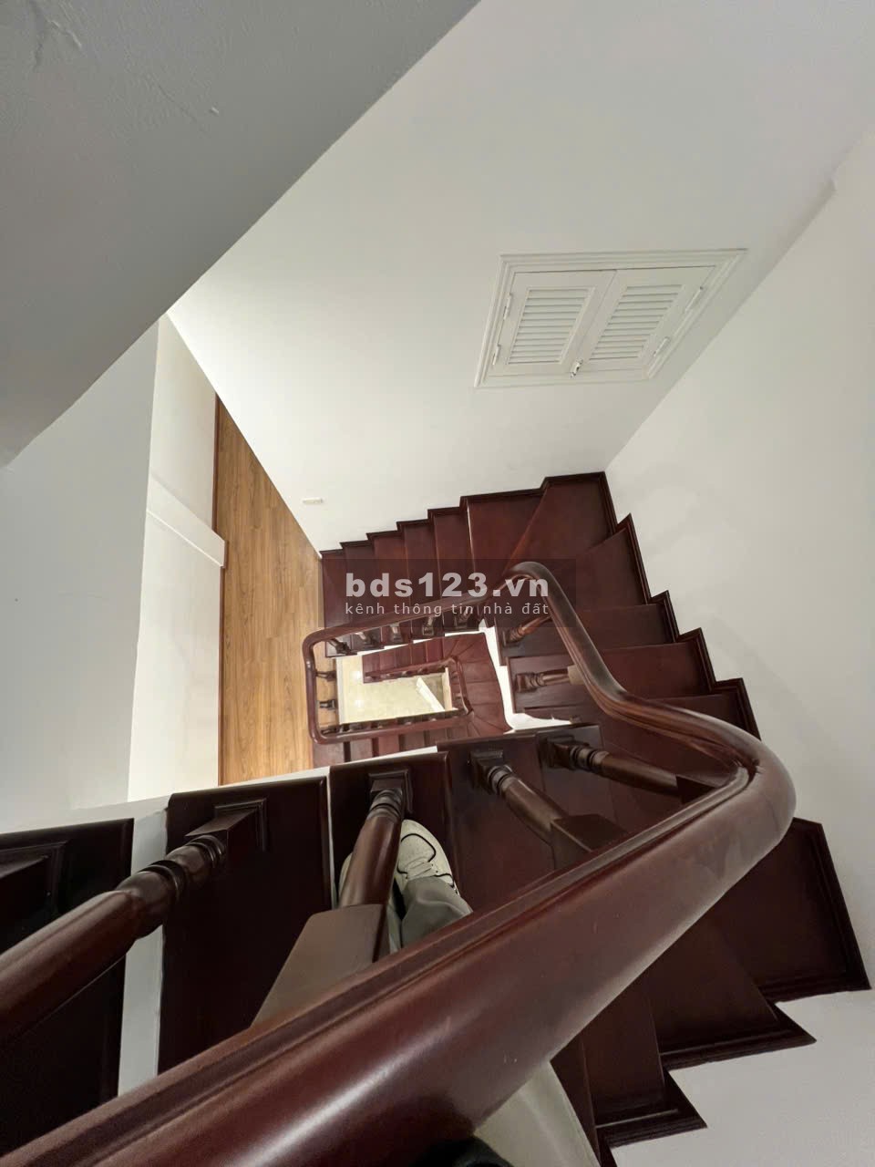 Bán nhà Quan Hoa – Cầu Giấy – 47m2 – lô góc – ngõ thông–…