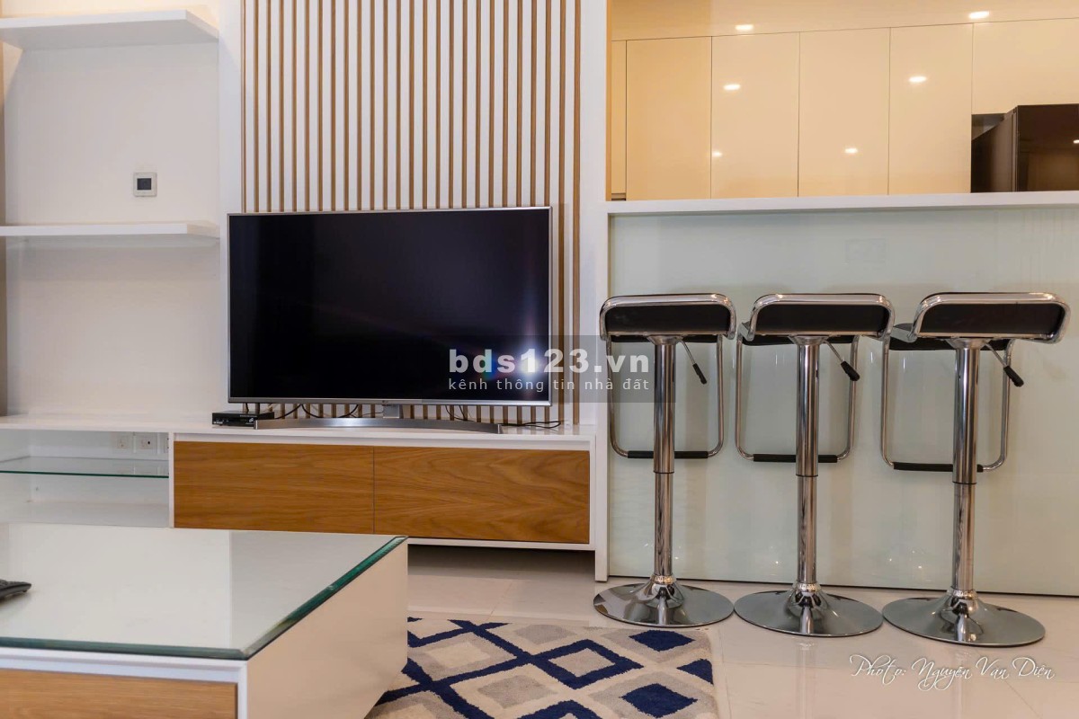 Cho thuê 3PN vinhomes central park full nội thất