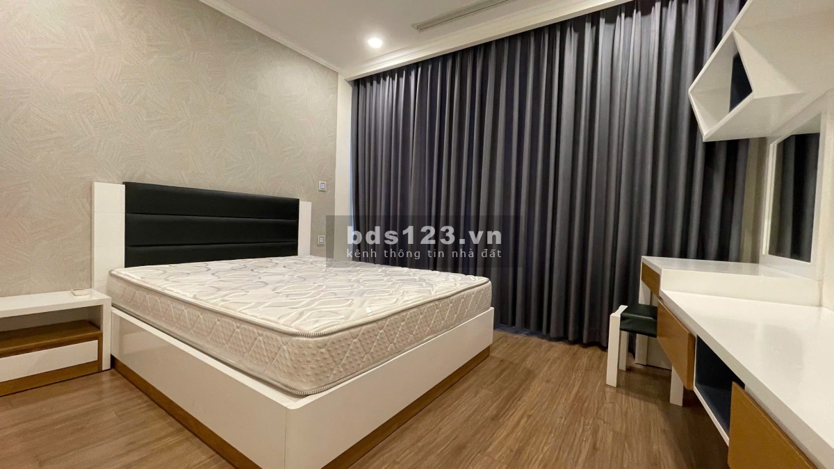Cho thuê 3PN vinhomes central park full nội thất