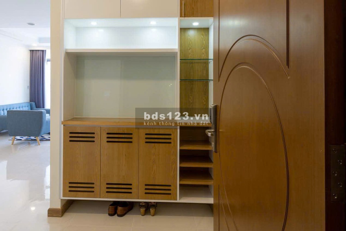 Cho thuê 3PN vinhomes central park full nội thất