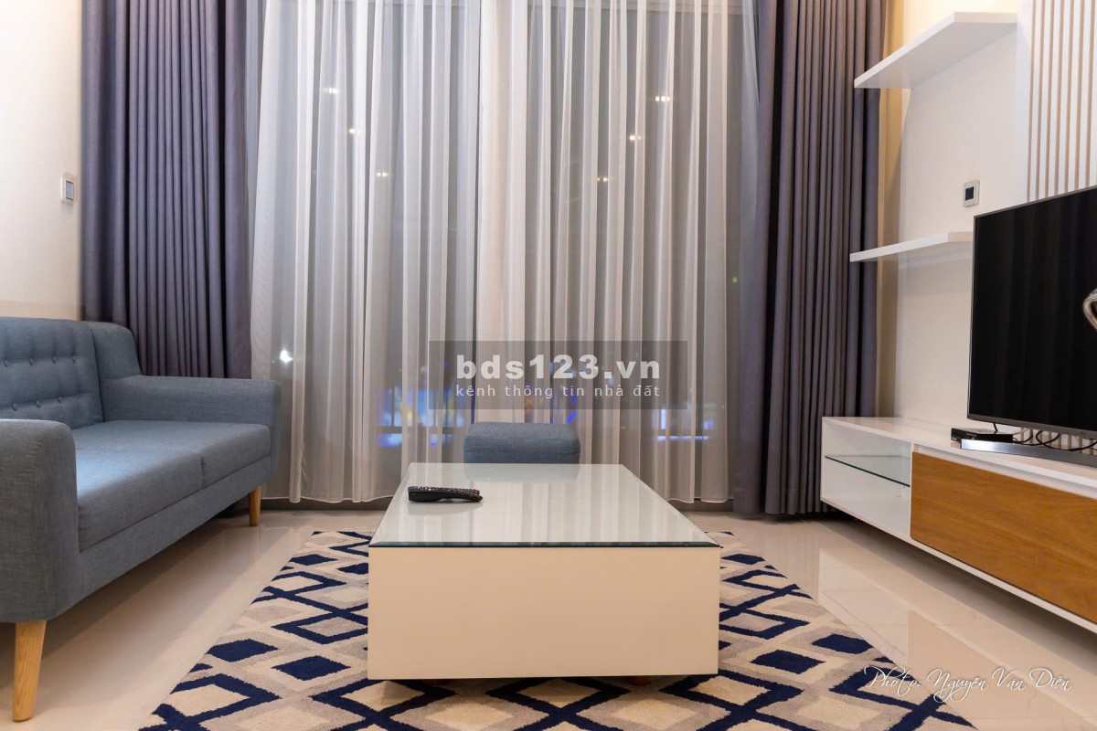 Cho thuê 3PN vinhomes central park full nội thất