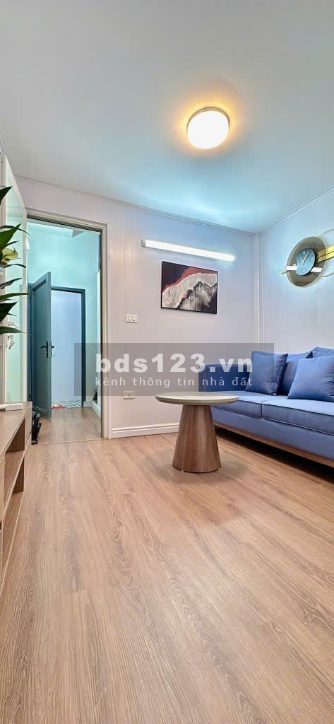 Nhà tập thể 2 tầng trung tâm Hoàng Mai