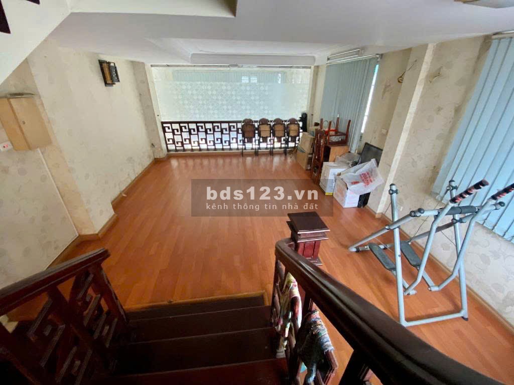 Nhà dân xây khung cột – ba bước ra phố - Thịnh Liệt –…