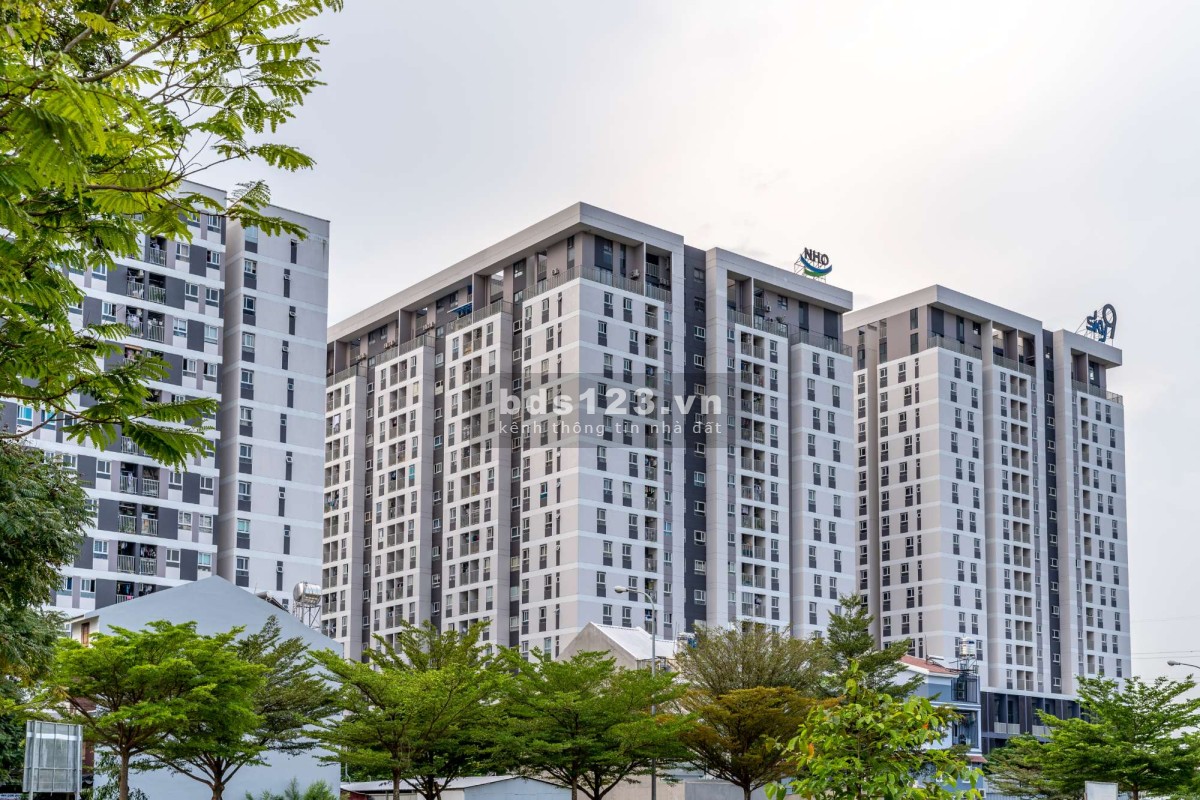 Chính chủ cần cho thuê cc Sky9 ngay vòng xoay Liên Phường, Q9.