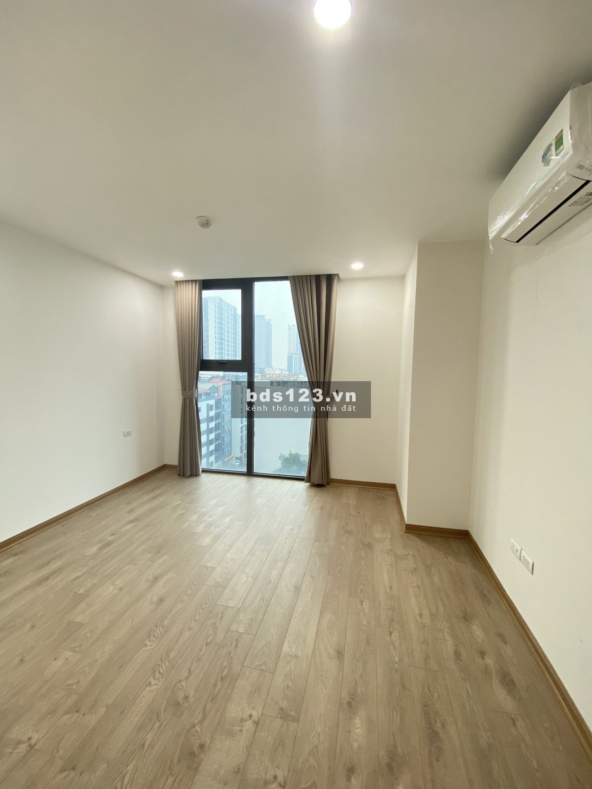 Chính chủ cho thuê căn góc 3PN 134m2 tại chung cư CT5-MHDI Lê…