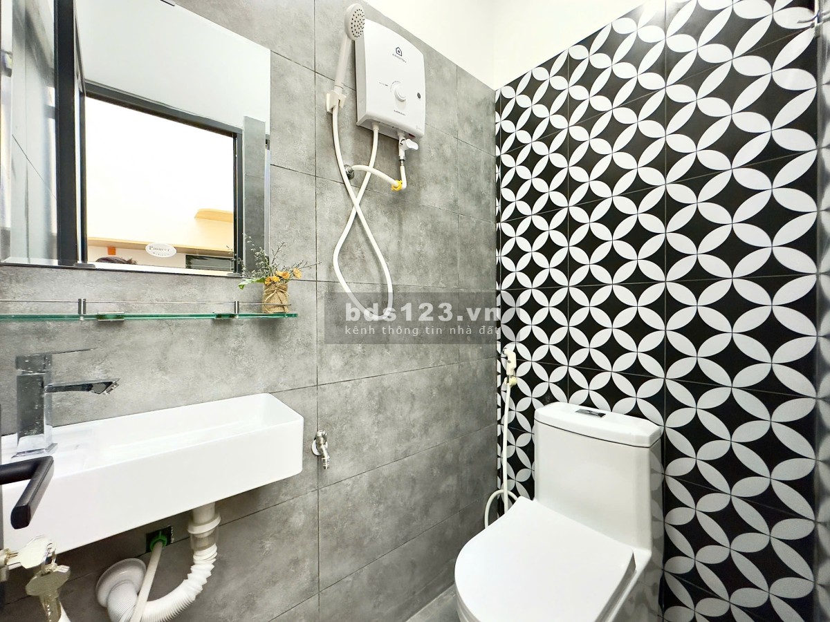 Phòng gác lửng đủ NT ngay sân bay TSN, Số 8 Sông Thương Q Tân…