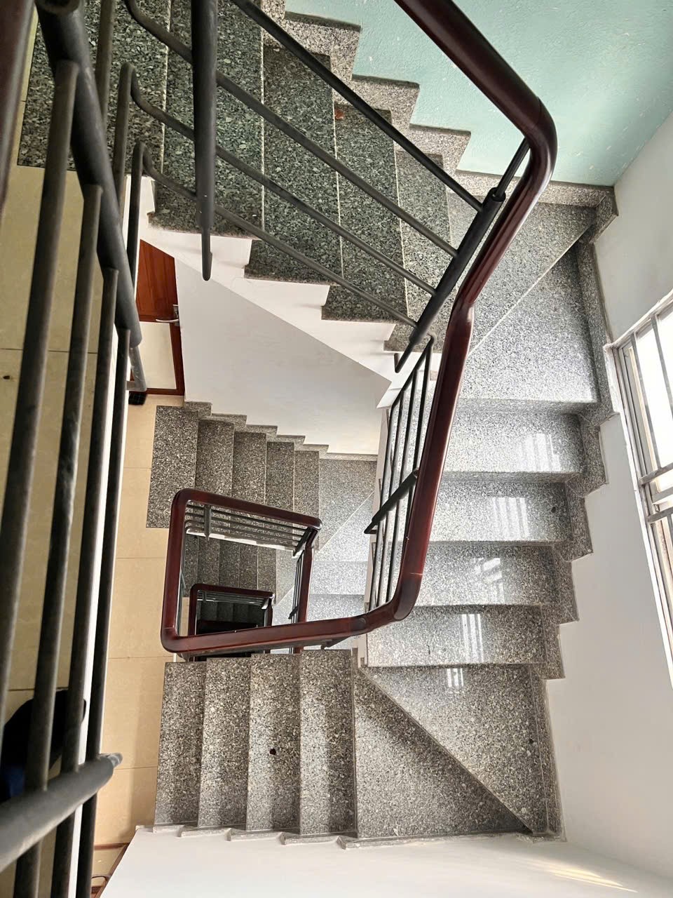 Hàng Hiếm Q1 HXH tránh 7 tầng BTCT Dòng tiền gần 60tr/tháng…