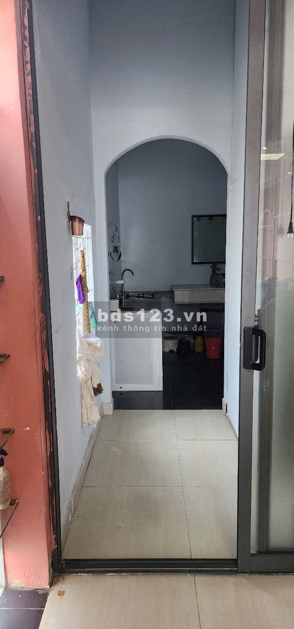 Cho thuê nhà mặt bằng Kinh Doanh 72 m2 đường Hoàng Cầm,Thủ Đức
