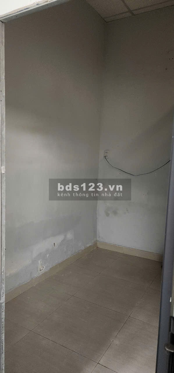 Cho thuê nhà mặt bằng Kinh Doanh 72 m2 đường Hoàng Cầm,Thủ Đức