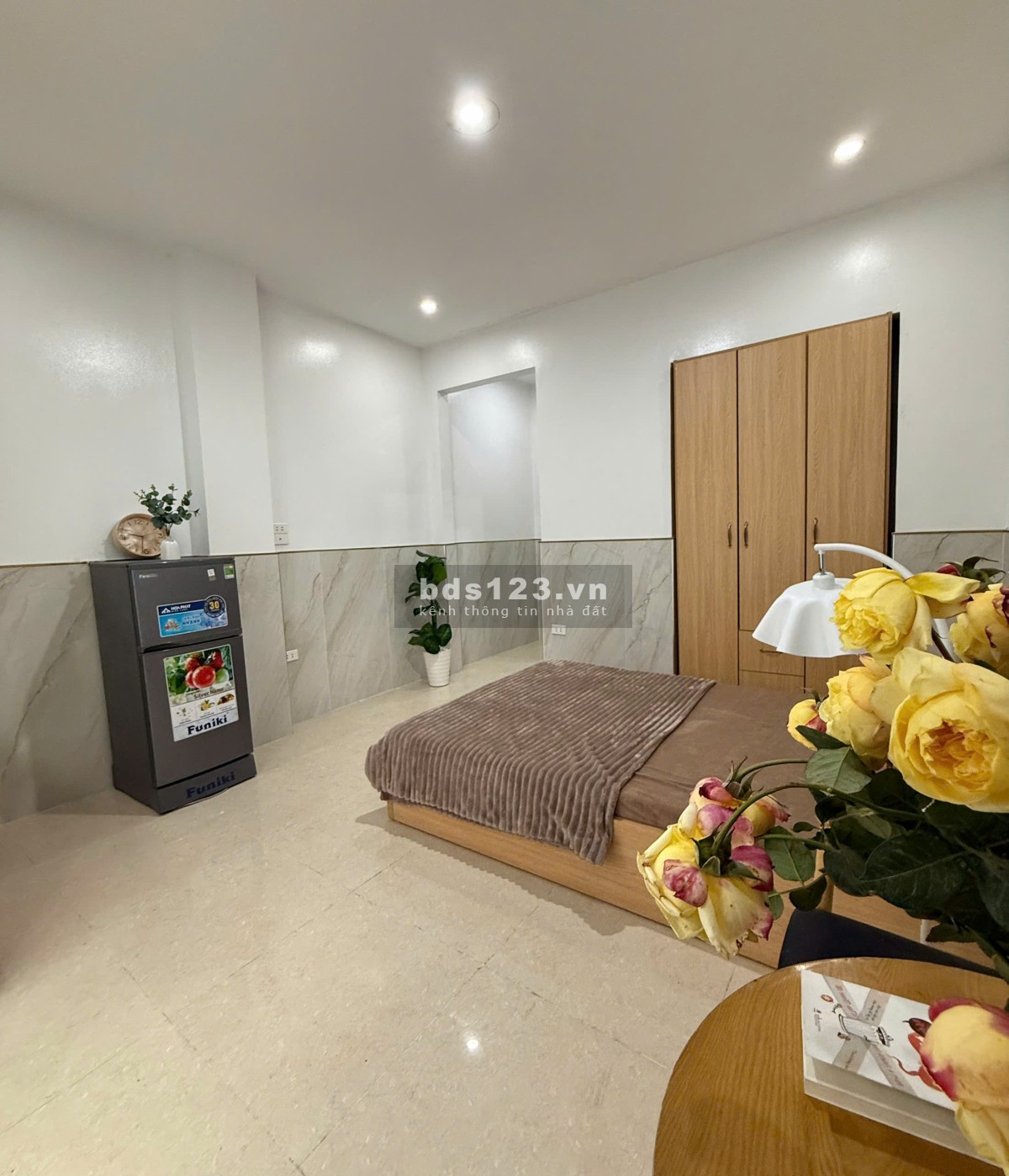 CHO THUÊ PHÒNG BAN CÔNG ĐẸP N DUY HƯNG - GẦN MẶT ĐƯỜNG LỚN