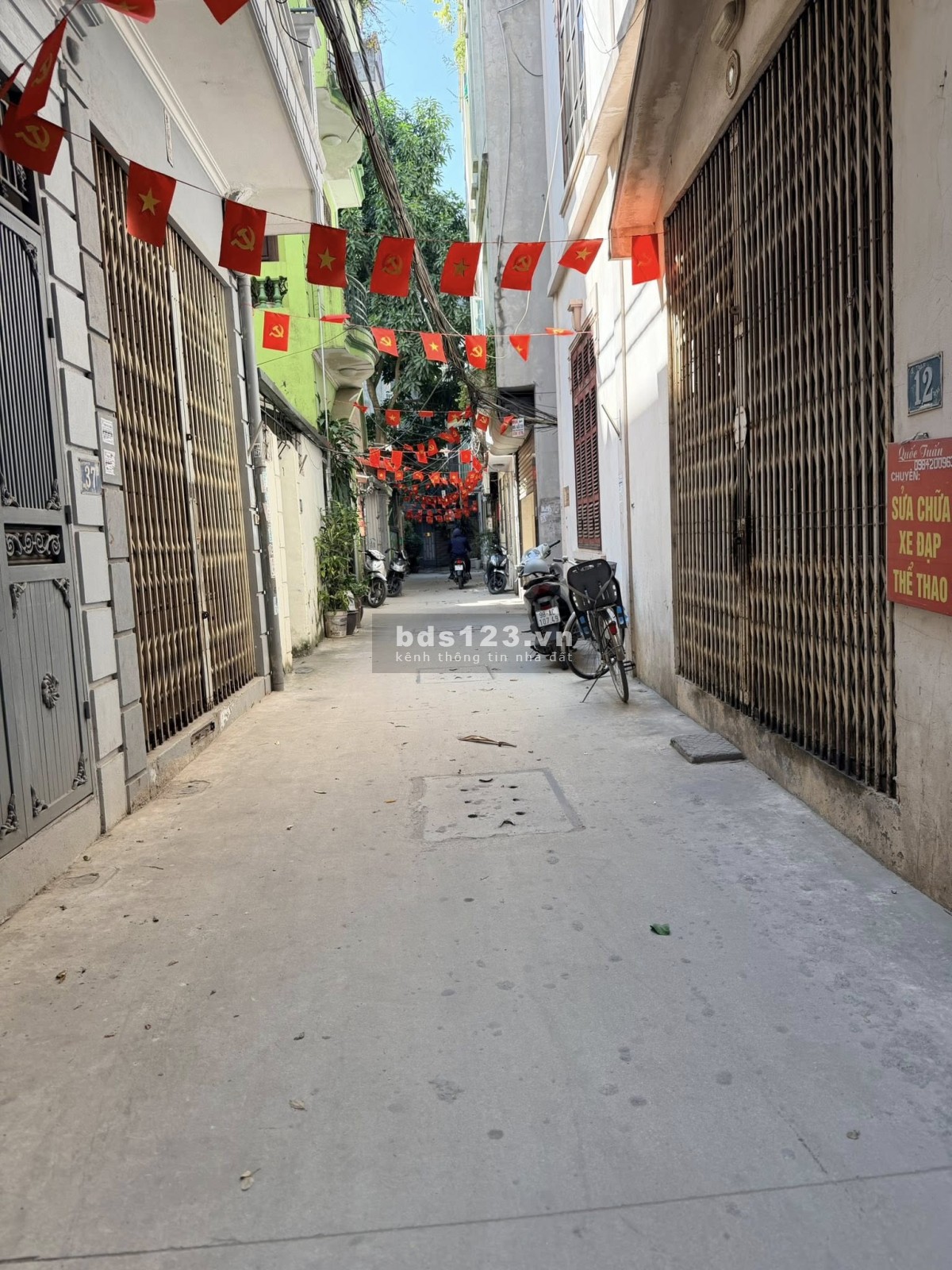 Bán nhà lô góc Lạc Long Quân, Tây Hồ – 9 tỷ – 40m² – 5…